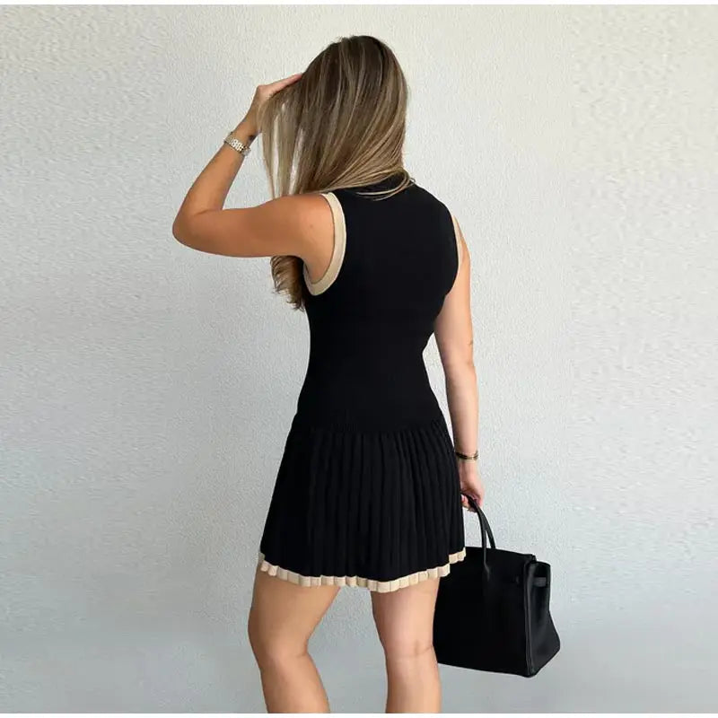 Knitted O-neck Mini Dress