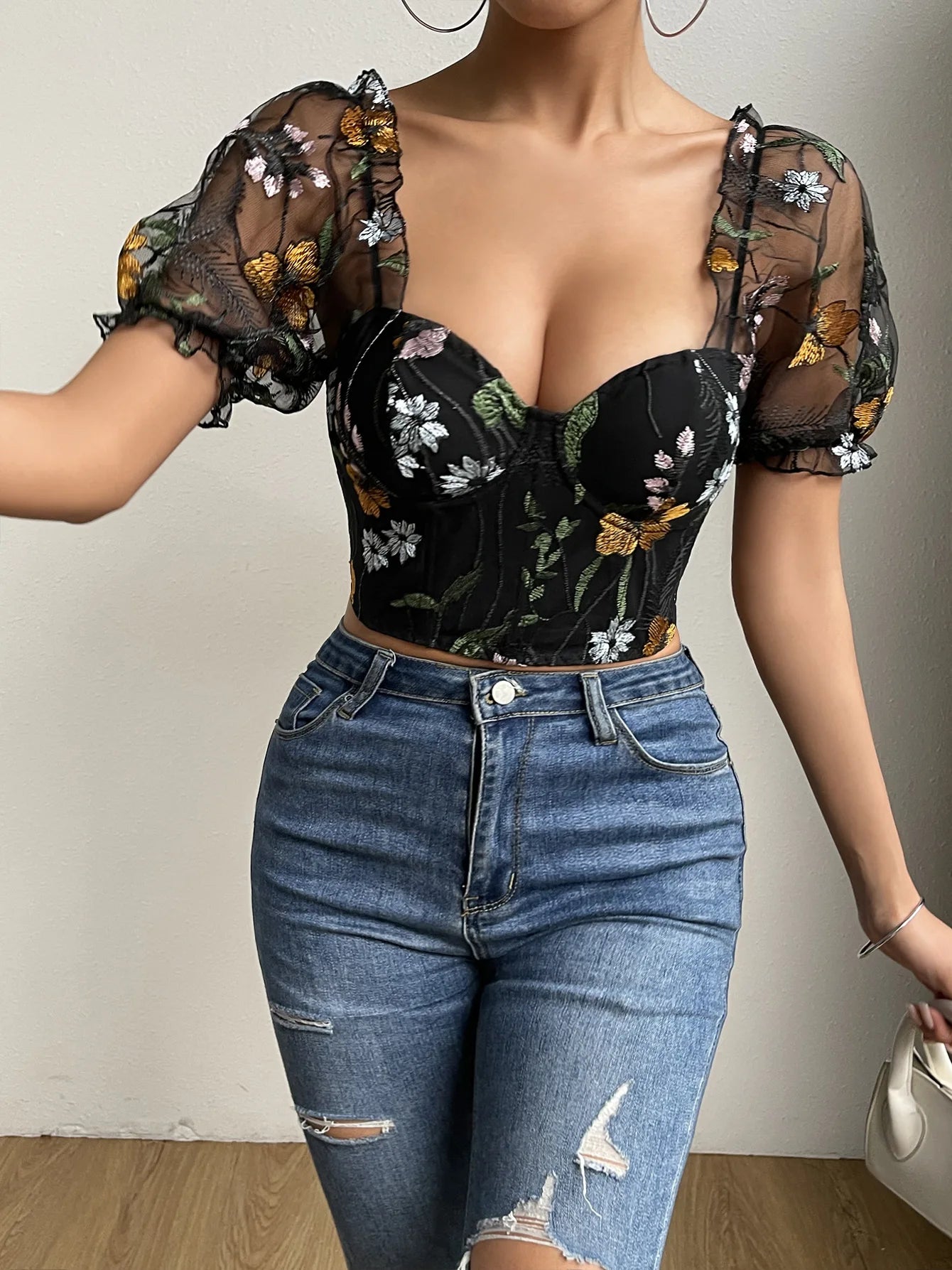 Sexy Embroidery  Sleeve Corset