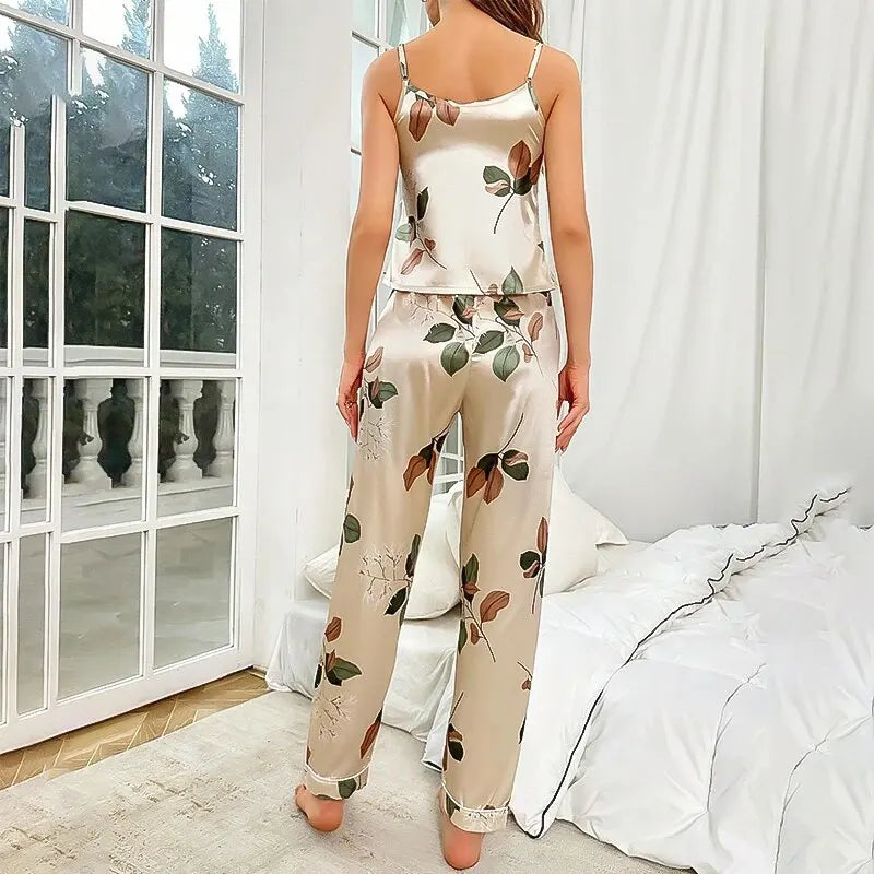 Women's Elegant Leaf Print Satin Pajama